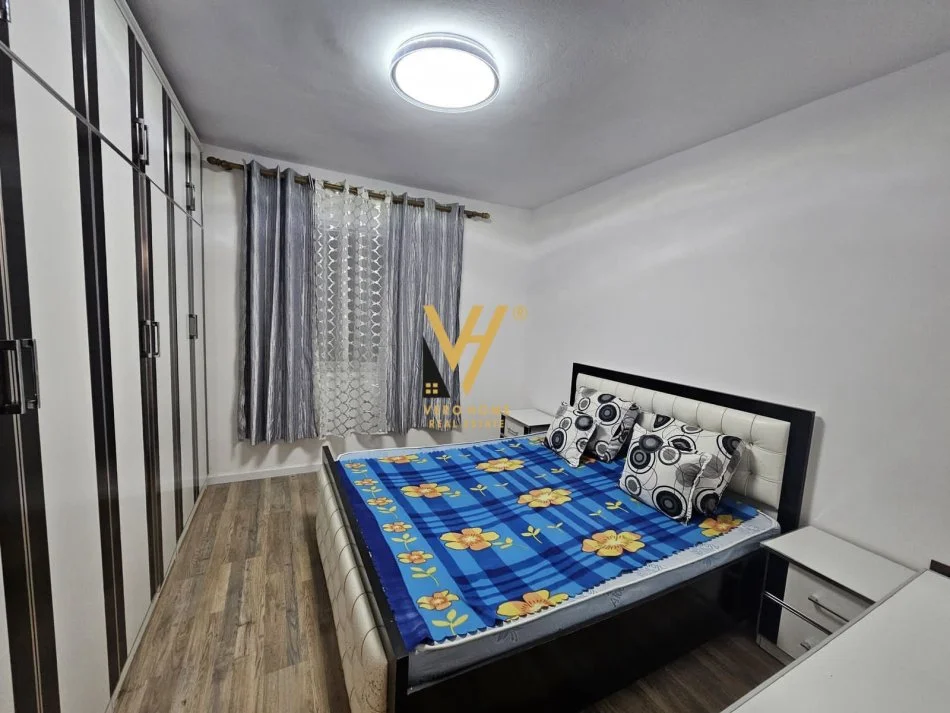 Tirane, jepet me qera apartament 2+1+Ballkon Kati 5, 60 m² 520 € (IRFAN TOMINI)