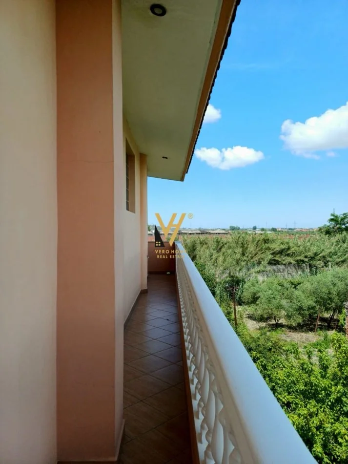 Tirane, shitet Vile 3 Katshe Kati 0, 1.084 m² 375.000 € (FIER)
