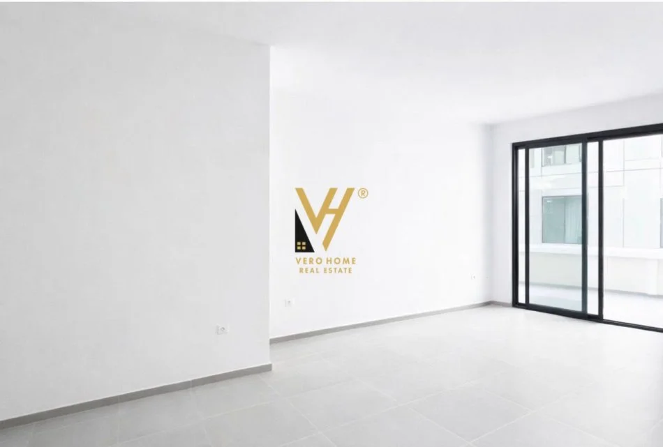 Tirane, shitet apartament 1+1+Ballkon Kati 1, 74 m² 215.000 € (UJI I FTOHTE)