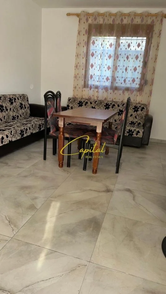 Tirane, jepet me qera apartament 2+1 Kati 1, 90 m² 400 € (ALLIAS)