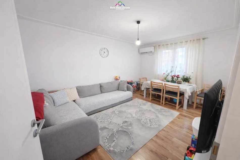 Tirane, shitet apartament 2+1 Kati 3, 75 m² 168.000 € (Ish Parku i autobusave)
