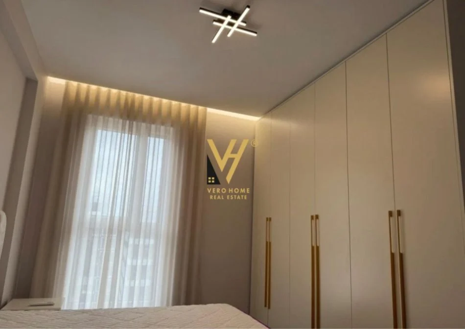 Tirane, jepet me qera apartament 2+1+Ballkon Kati 8, 103 m² 930 € (DON BOSKO)