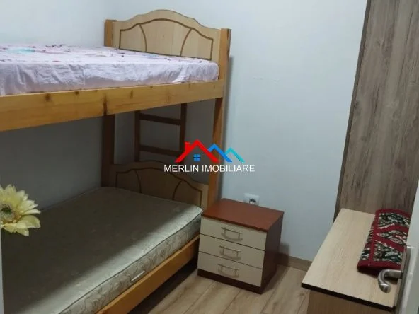 Tirane, jepet me qera apartament 2+1+Ballkon Kati 0, 65 m² 415 € (RRUGA XHELADIN BEQIRI,SAUK)