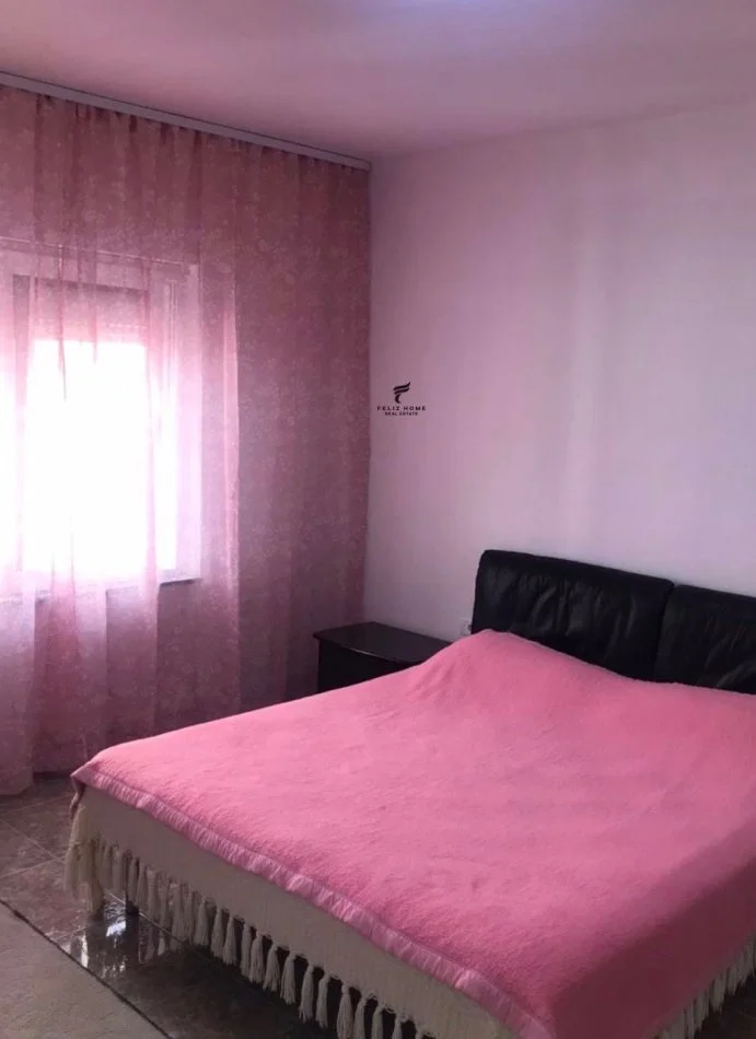 Tirane, jepet me qera apartament 2+1 Kati 4, 80 m² 550 € (RRUGA E DIBRES)