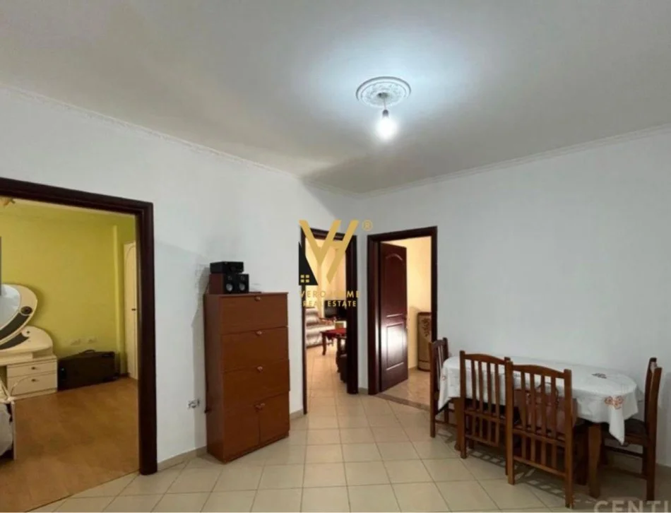 Tirane, shitet apartament 2+1+Ballkon Kati 7, 97 m² 130.000 € (FRESKU)