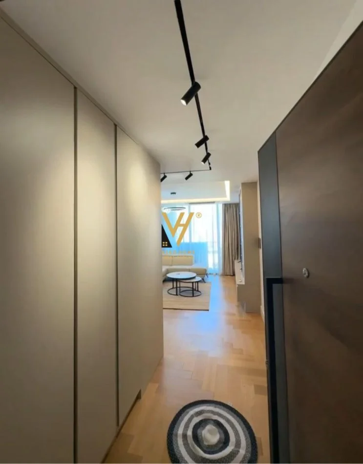 Tirane, shitet apartament 2+1+Ballkon Kati 6, 116 m² 650.000 € (LIQENI ARTIFICIAL)