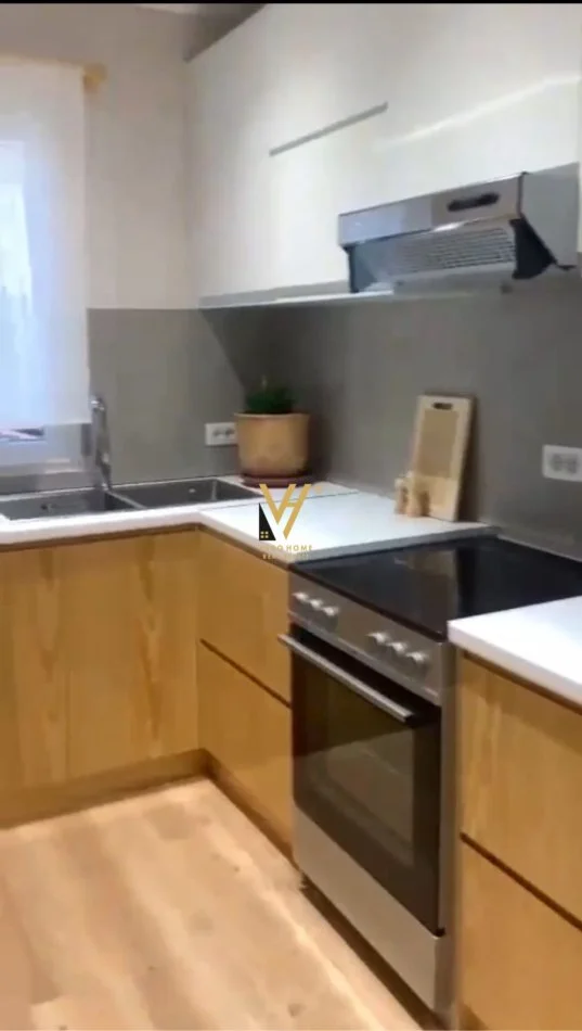 Tirane, jepet me qera apartament 1+1+Ballkon Kati 4, 59 m² 670 € (MINE PEZA)