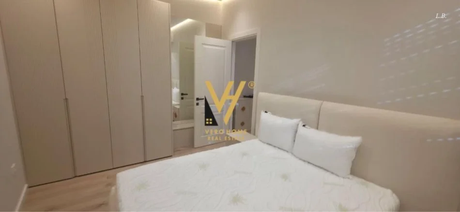 Tirane, jepet me qera apartament 1+1+Ballkon Kati 0, 55 m² 670 € (SELVIA)