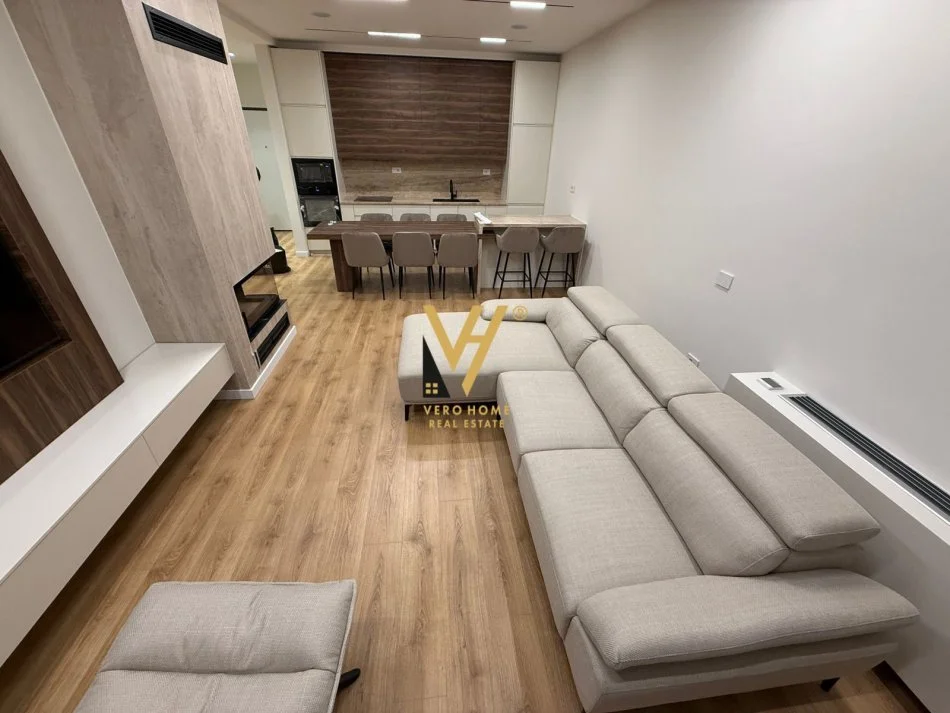 Tirane, jepet me qera apartament 2+1+Ballkon Kati 1, 195 m² 2.100 € (GREEN VALLEY, LIQENI I THATE)