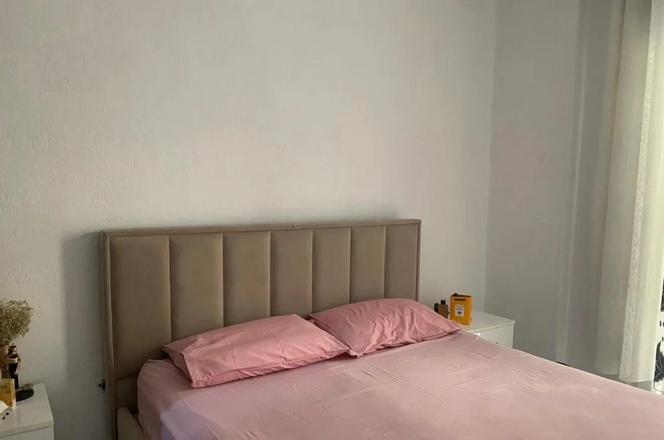 Tirane, jepet me qera apartament 1+1+Ballkon Kati 1, 67 m² 500 € (RRUGA E DIBRES)
