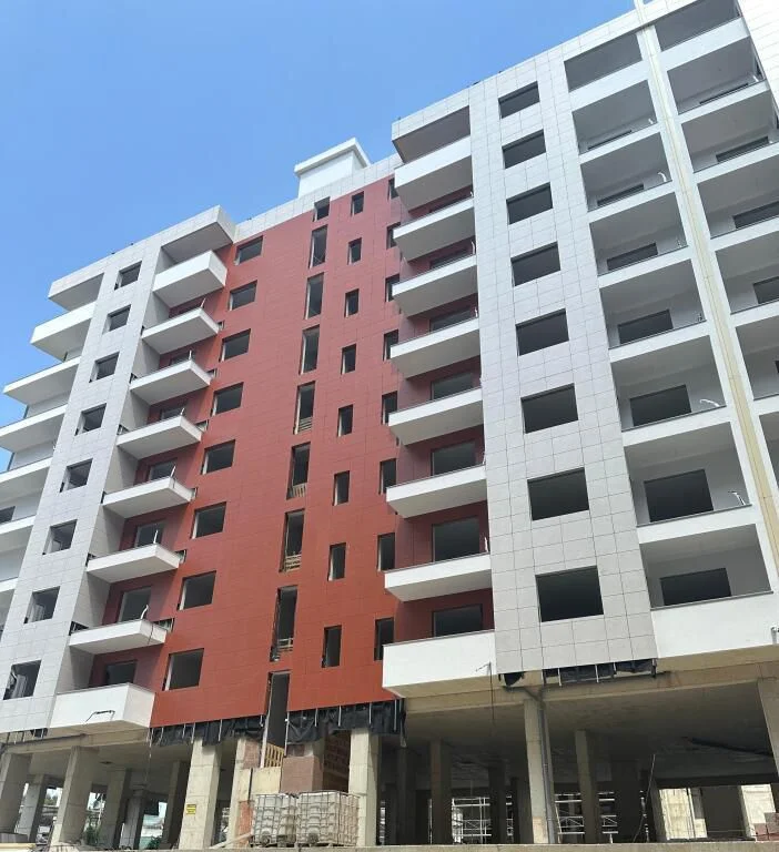 Tirane, shitet apartament 1+1 Kati 3, 71 m² 82.000 € (Paskuqan)