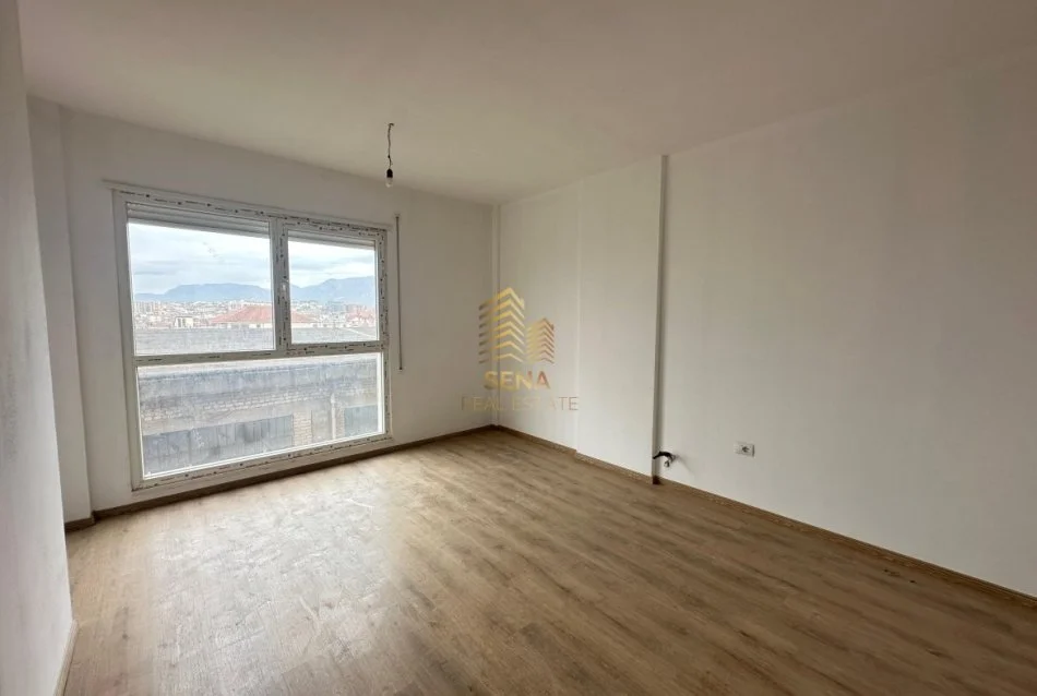 Tirane, shitet apartament 1+1+Ballkon Kati 3, 59 m² 128.000 € (Don Bosko, prane Kompleksit Fiori di Bosco)