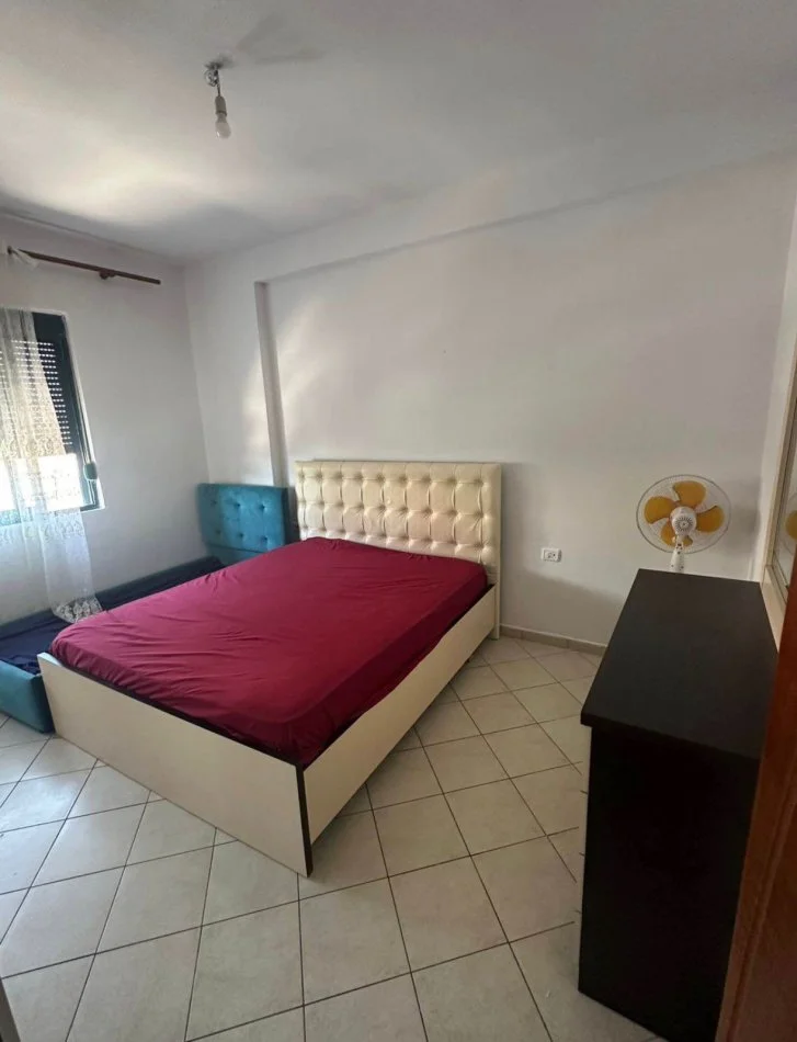 Tirane, shitet apartament 1+1+Ballkon Kati 7, 67 m² 85.000 € (KOMBINAT)