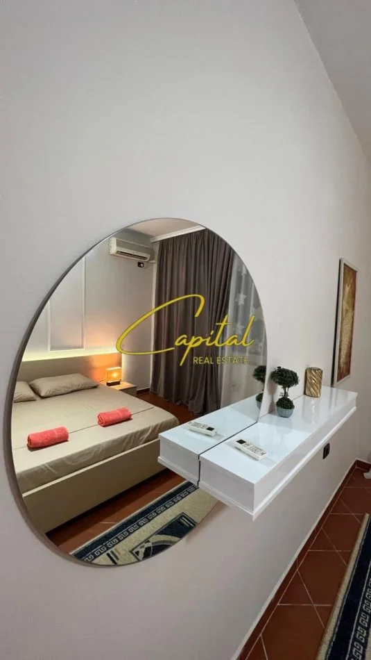 Tirane, jepet me qera apartament 2+1 Kati 8, 85 m² 800 € (ISH BLLOKU)