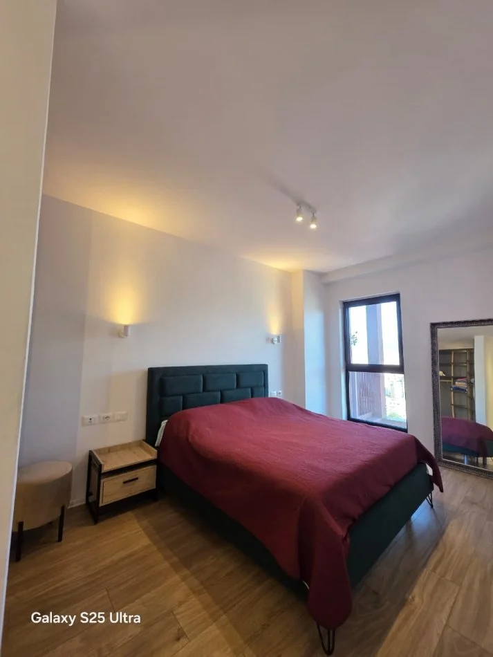 Tirane, jepet me qera apartament 1+1 , 850 € (Garden Building Residence)