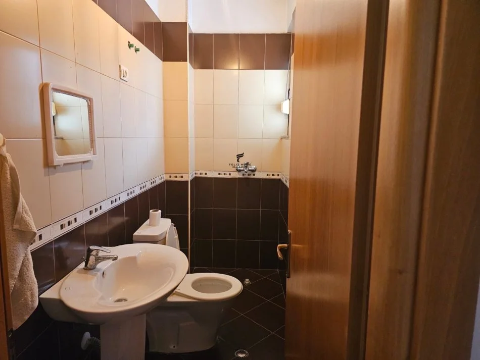 Tirane, jepet me qera apartament 2+1 Kati 7, 105 m² 500 € (ASTIR)