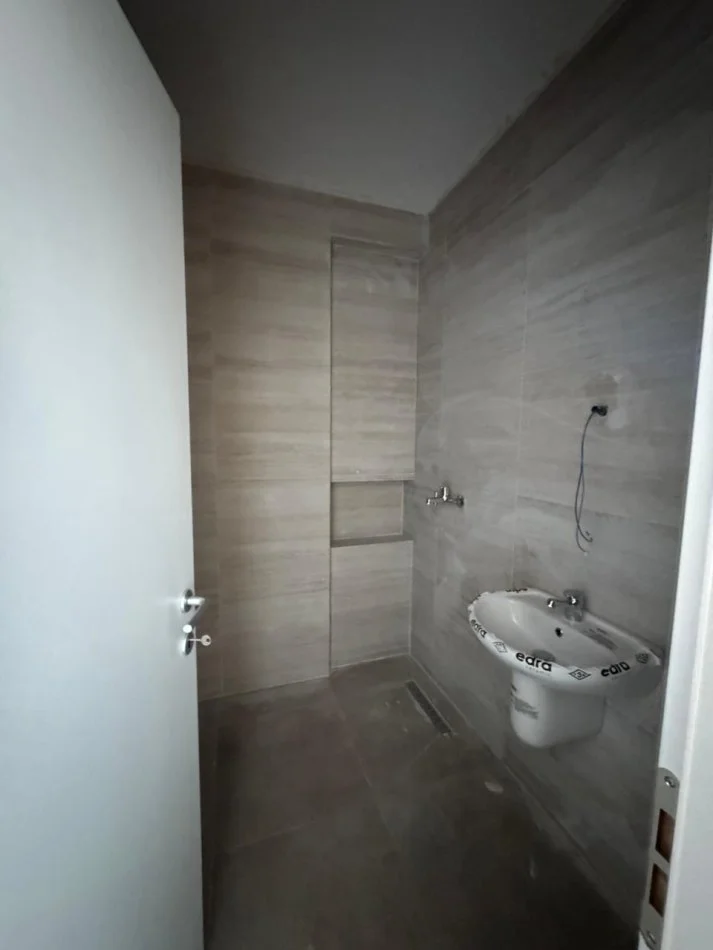 Tirane, shitet apartament 2+1 Kati 2, 111 m² 192.000 € 