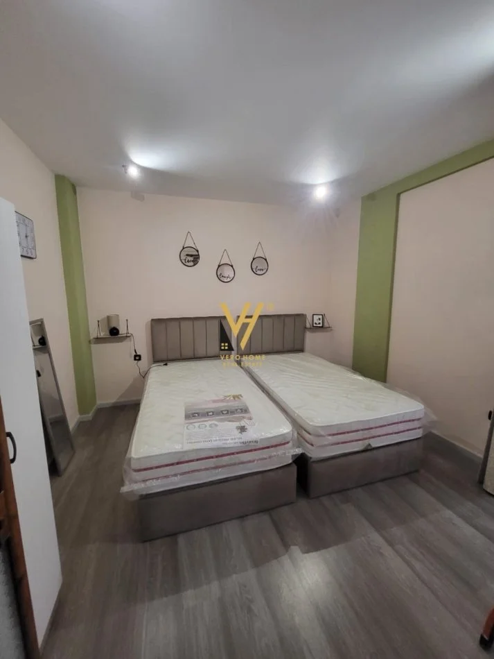 Tirane, jepet me qera apartament 1+1+Ballkon Kati 1, 55 m² 530 € (RRUGA FORTUZI)