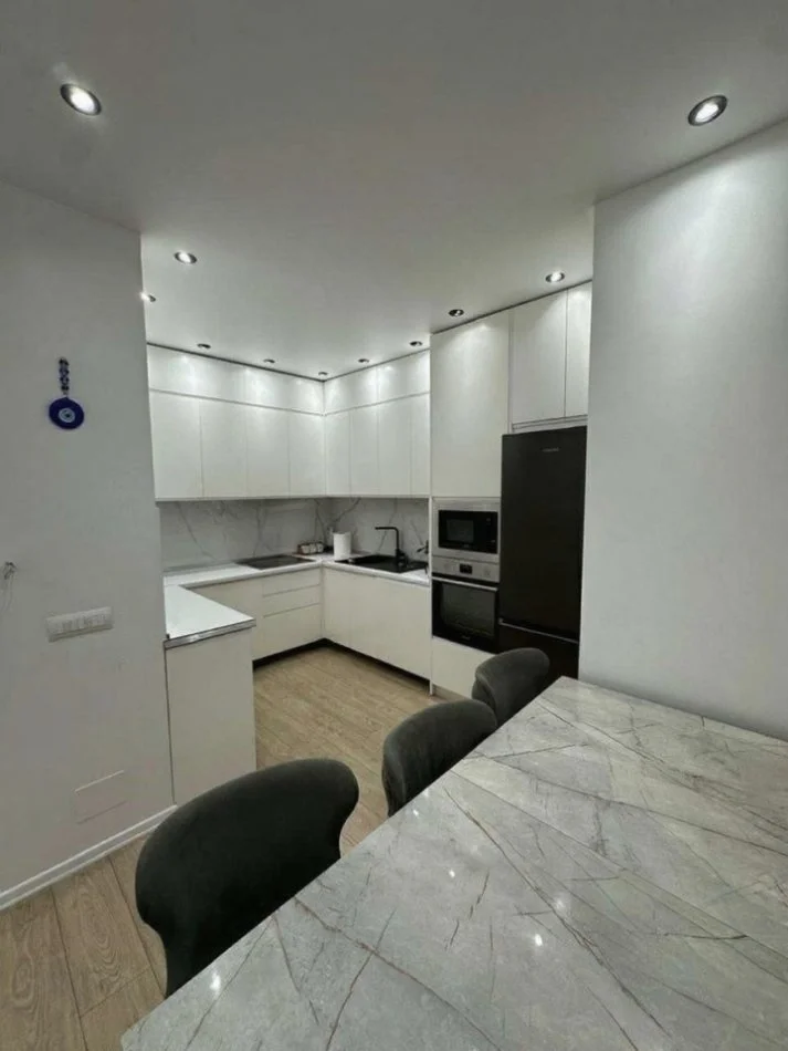 Tirane, shitet apartament 3+1+Ballkon Kati 8, 112 m² 230.000 € (Unaza e re, Rezidenca Oasis)