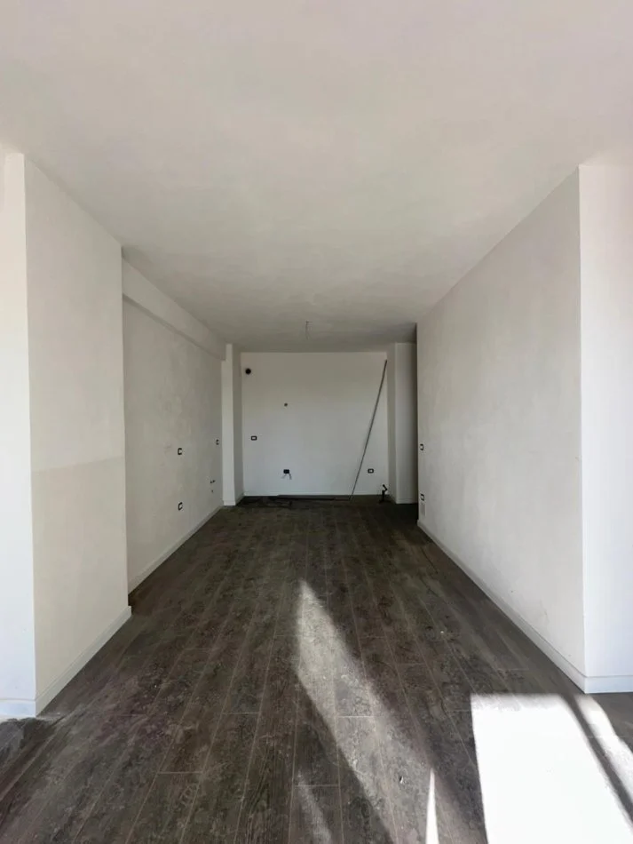 Tirane, shitet apartament 2+1 Kati 11, 123 m² 185.000 € (Fusha e Aviacionit)