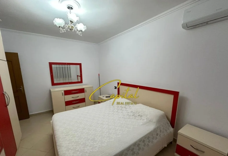 Tirane, jepet me qera apartament 2+1 Kati 2, 70 m² 500 € (XHAMLLIKU)