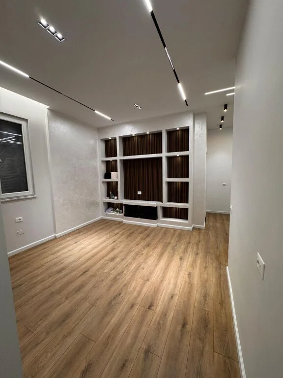Tirane, shitet apartament 1+1 Kati 3, 60 m² 100.000 € (Astir)