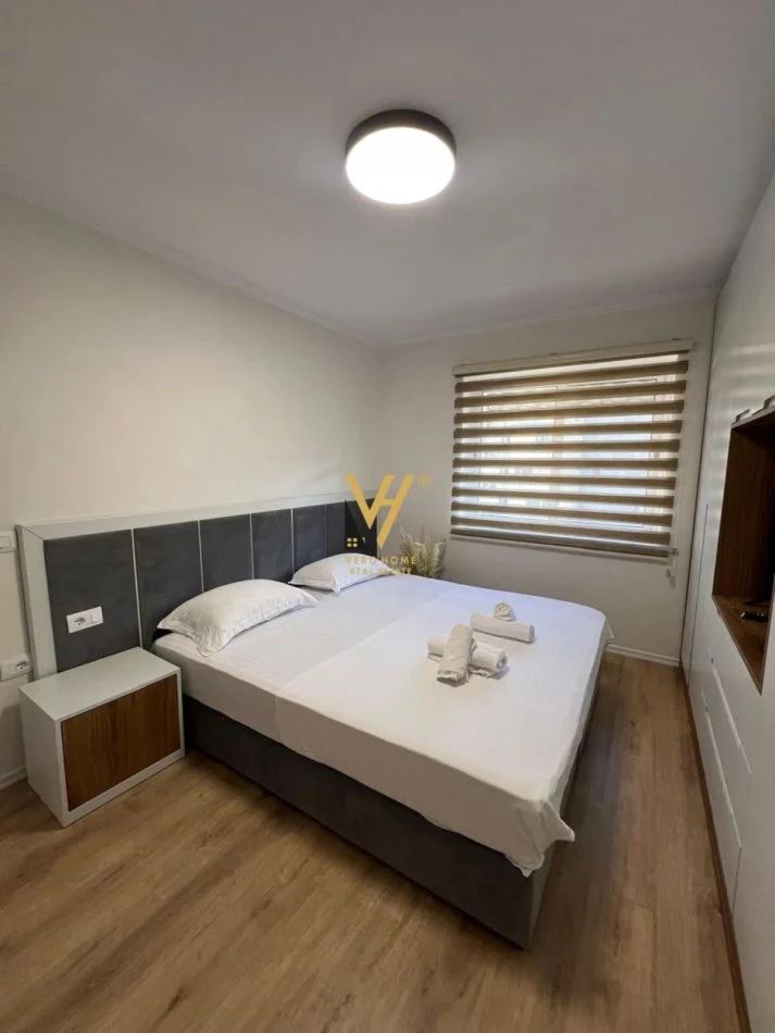 Tirane, jepet me qera apartament 2+1+Ballkon Kati 3, 75 m² 770 € (STADIUMI DINAMO)