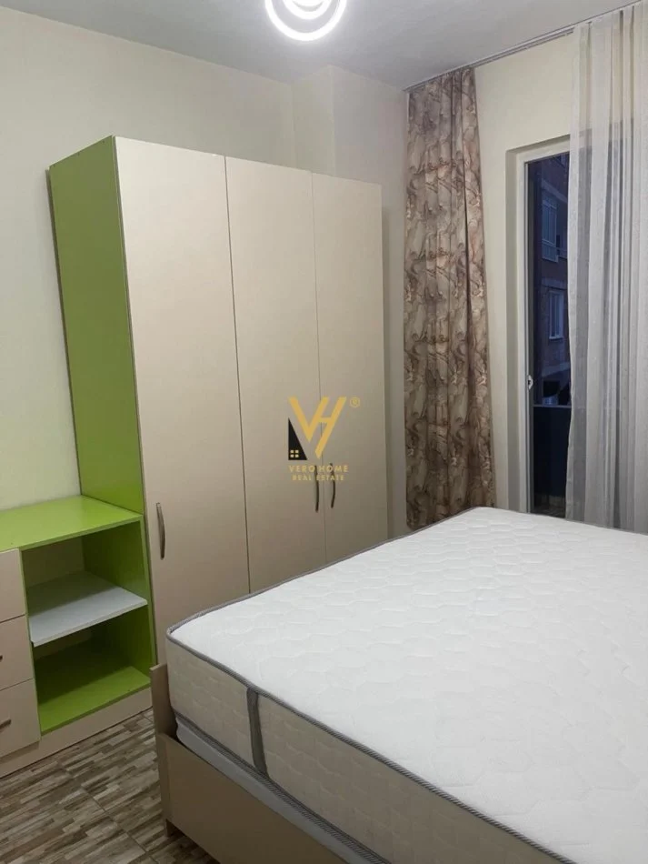 Tirane, jepet me qera apartament 1+1+Ballkon Kati 3, 72 m² 450 € (ASTIR)