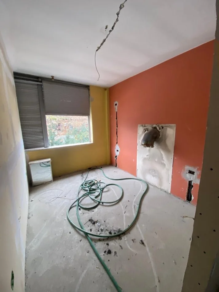 Tirane, jepet me qera apartament 3+1 Kati 2, 100 m² (21 Dhjetori)