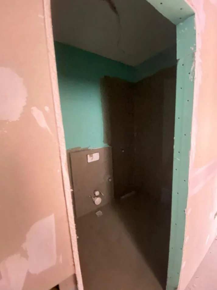 Tirane, jepet me qera apartament 3+1 Kati 2, 100 m² (21 Dhjetori)