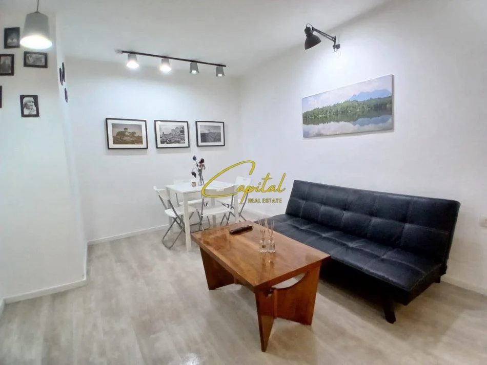 Tirane, jepet me qera apartament 1+1 Kati 2, 60 m² 500 € (RRUGA E DURRESIT)