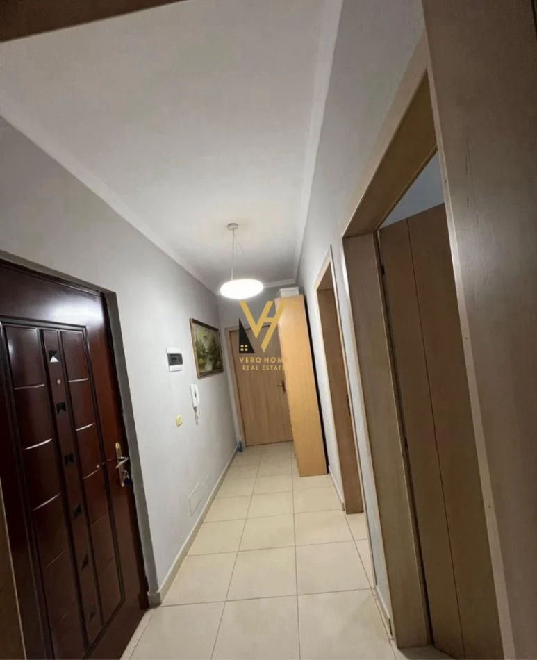 Tirane, jepet me qera apartament 2+1+Ballkon Kati 4, 79 m² 500 € (KODRA E PRIFTIT)
