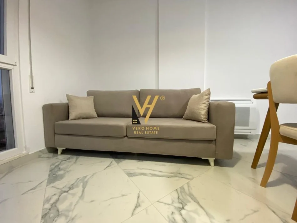 Tirane, jepet me qera apartament 1+1+Ballkon Kati 4, 75 m² 500 € (DON BOSKO)