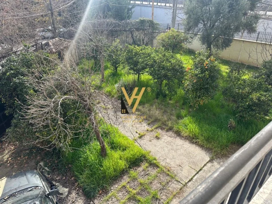 Tirane, jepet me qera Vile 3 Katshe Kati 0, 723 m² 5.000 € (SELITE)