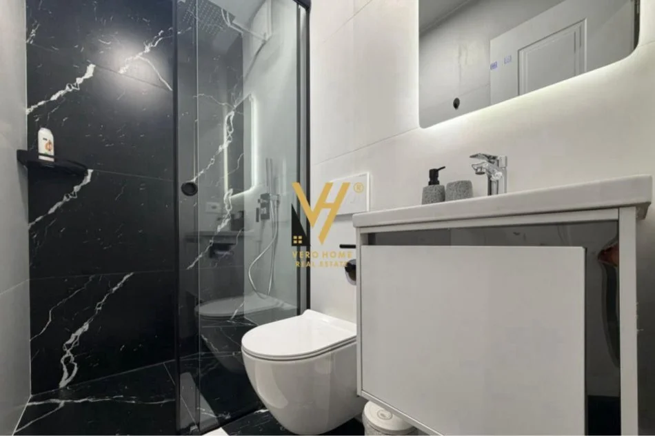 Tirane, shiten 2 garsonier Kati 4, 65 m² 200.000 € (21 DHJETORI)