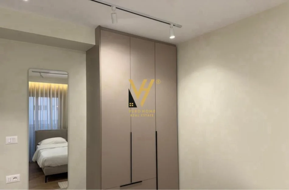 Tirane, shiten 2 garsonier Kati 4, 65 m² 200.000 € (21 DHJETORI)