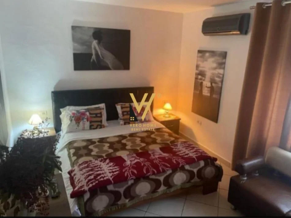 Tirane, jepet me qera apartament 2+1+Ballkon Kati 1, 80 m² 770 € (RRUGA MUHAMET GJOLLESHA)