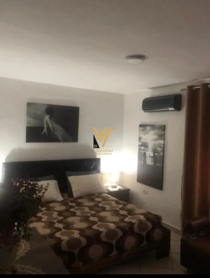 Tirane, jepet me qera apartament 2+1+Ballkon Kati 1, 80 m² 770 € (RRUGA MUHAMET GJOLLESHA)