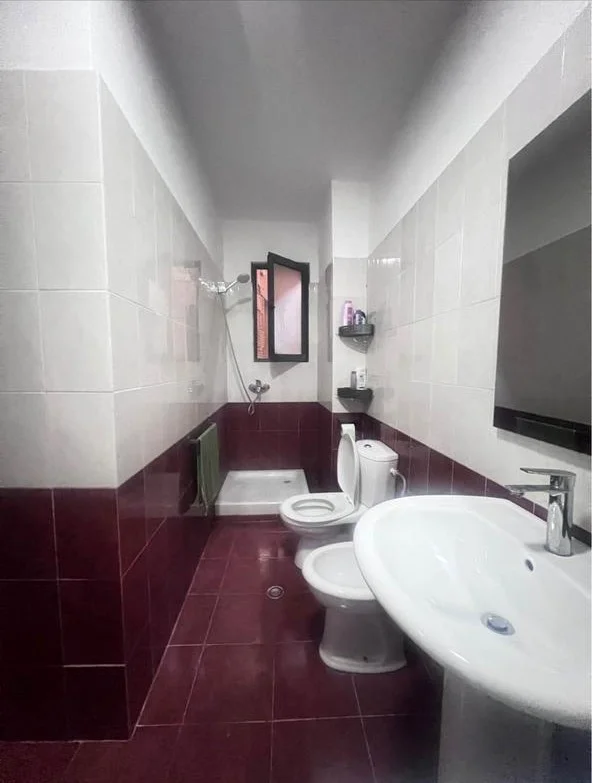 JEPET ME QERA APARTAMENT 1+1 NE 5 MAJI (PAS CONCORD)  , 450 €URO