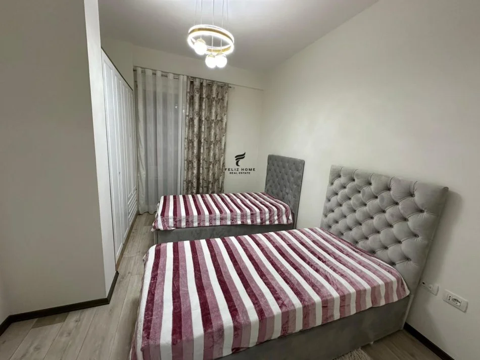 Tirane, jepet me qera apartament 2+1 Kati 2, 110 m² 850 € (LIQENI I THATE)