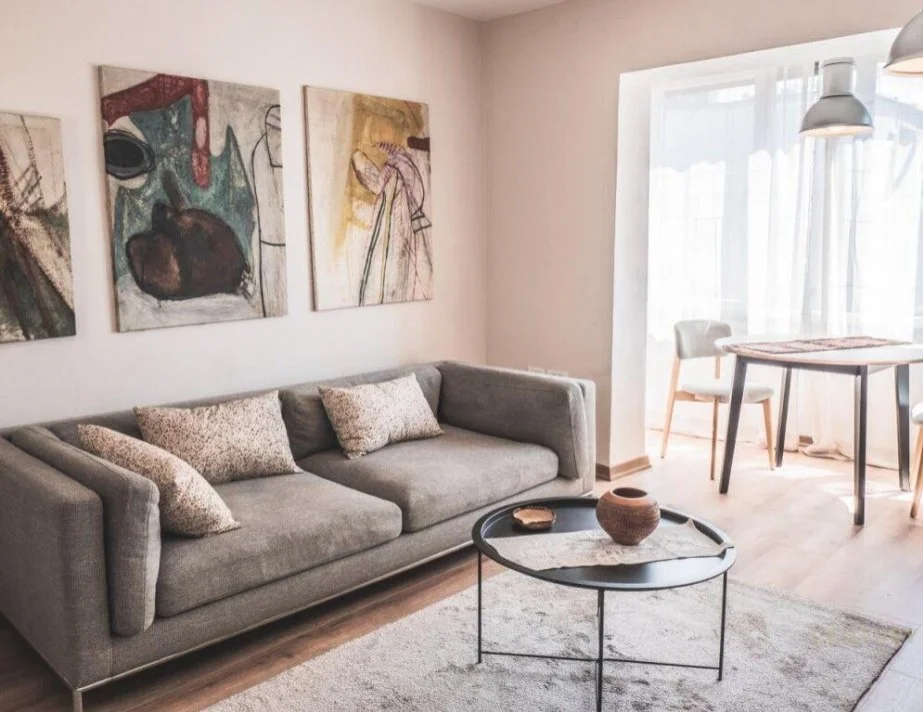 Tirane, jepet me qera apartament 1+1 Kati 4, 60 m² 650 € (Qender)