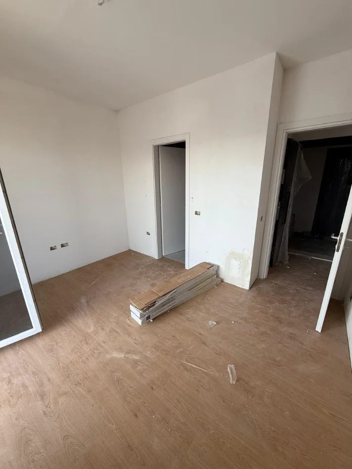 Tirane, shitet apartament 2+1 Kati 8, 130 m² 128.500 € (UNIVERS CITY)