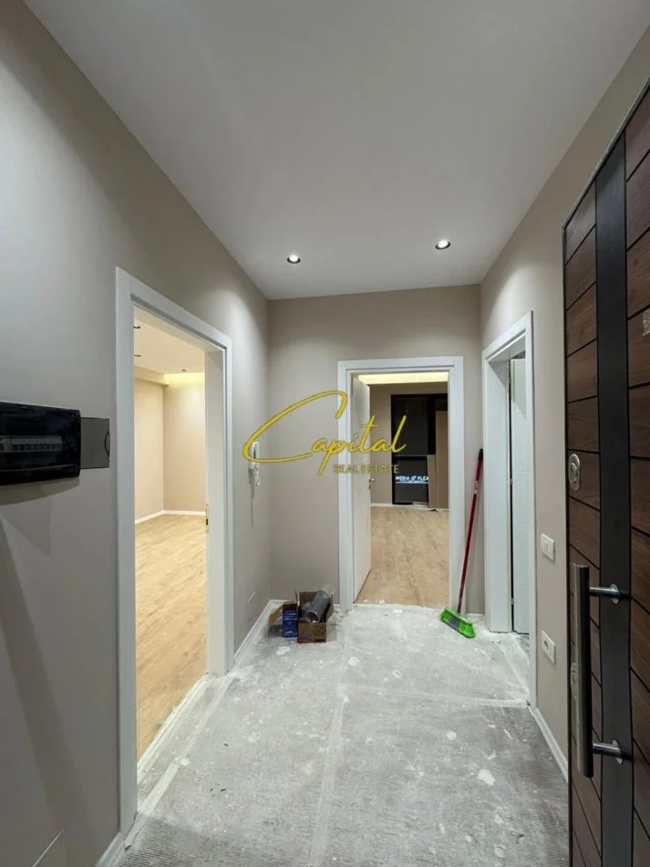 Tirane, jepet me qera apartament 1+1 Kati 2, 64 m² 450 € (ASTIR)