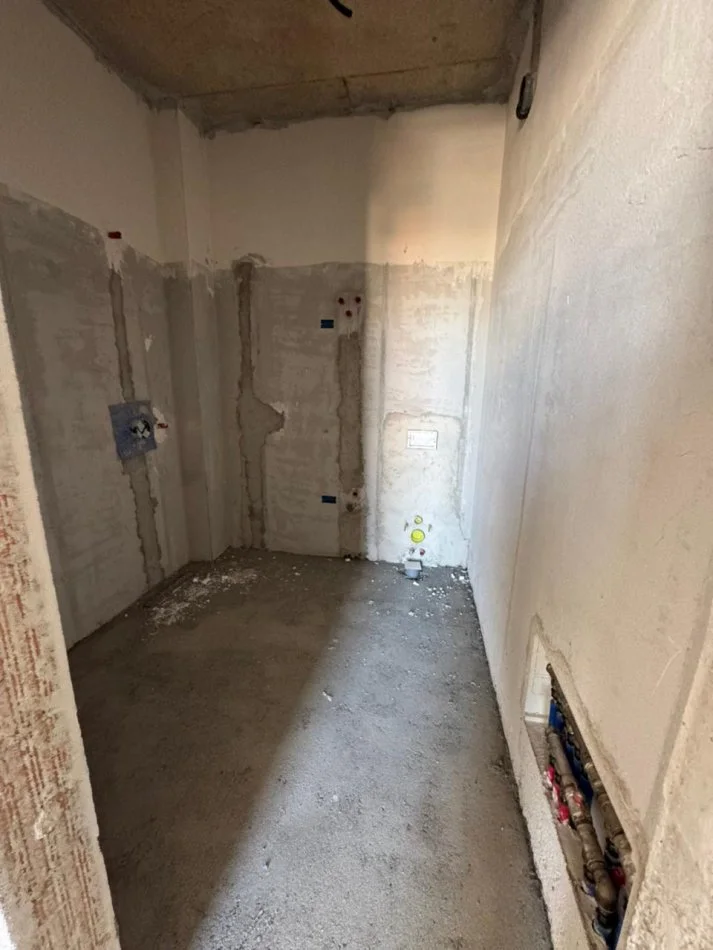 Tirane, shitet apartament 2+1 Kati 0, 100 m² 