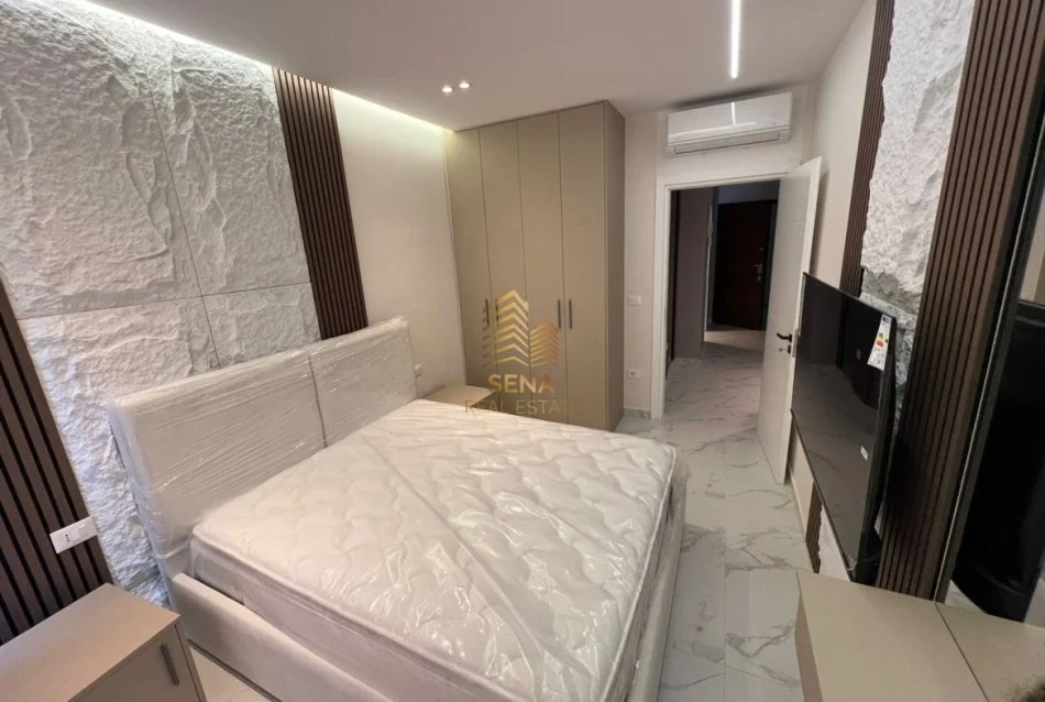 Tirane, jepet me qera apartament 1+1+Ballkon Kati 5, 75 m² 800 € (Rruga Dritan Hoxha, AURA Kompleks)