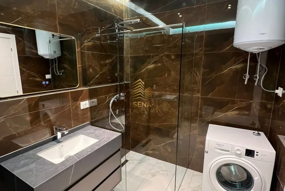 Tirane, jepet me qera apartament 1+1+Ballkon Kati 5, 75 m² 800 € (Rruga Dritan Hoxha, AURA Kompleks)