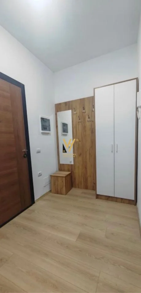 Tirane, jepet me qera apartament 1+1+Ballkon Kati 5, 61 m² 450 € (SHKOZE)