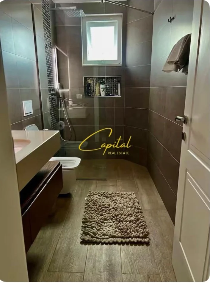 Tirane, jepet me qera apartament 2+1 Kati 2, 70 m² 1.500 € (QENDER)