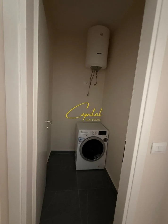 Tirane, jepet me qera apartament 1+1 Kati 2, 70 m² 550 € (5 MAJI)