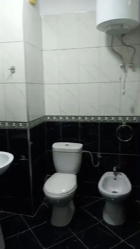 Tirane, jepet me qera apartament 2+1 Kati 4, 120 m² 450 € (yzberisht)